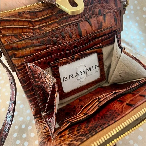 Brahmin Mojito Pecan brown Crocodile Embossed Crossbody Bag Gold hardware NWOT - Picture 3 of 7